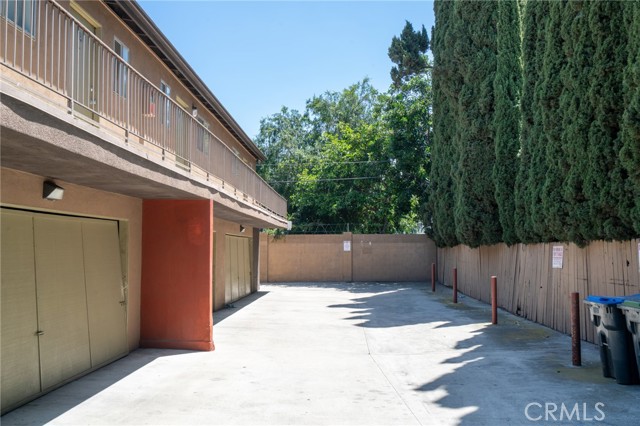 Detail Gallery Image 7 of 10 For 1805 N Bush St, Santa Ana,  CA 92706 - – Beds | – Baths