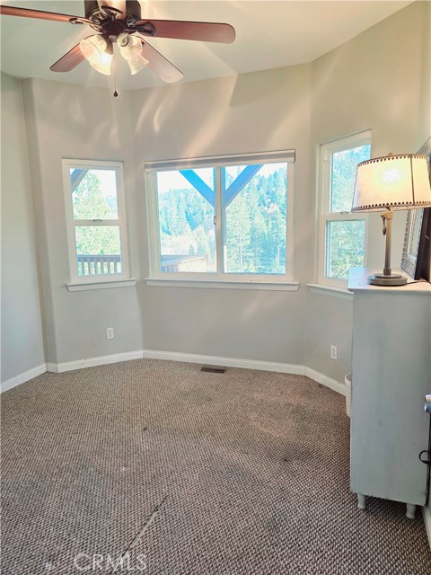 Detail Gallery Image 18 of 28 For 22337 Briarwood, Crestline,  CA 92325 - 4 Beds | 2/1 Baths