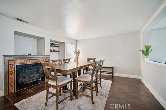 Detail Gallery Image 6 of 29 For 45614 Barham, Lancaster,  CA 93534 - 3 Beds | 2/1 Baths