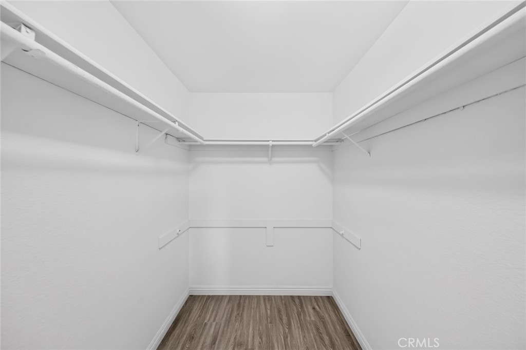https://media.crmls.org/medias/46913a60-178c-47dd-b7f0-e2d68952dce5.jpg?preset=X-Large