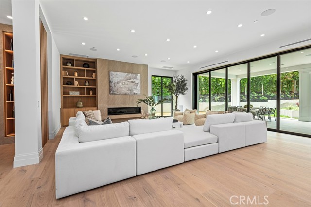 Detail Gallery Image 17 of 44 For 5373 Jed Smith Rd, Hidden Hills,  CA 91302 - 7 Beds | 8/2 Baths