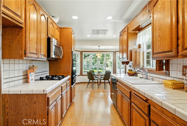 Image 7 of 38 For 3228 Marber Avenue