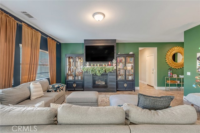 Detail Gallery Image 11 of 37 For 12936 Presidio, Victorville,  CA 92394 - 3 Beds | 2 Baths