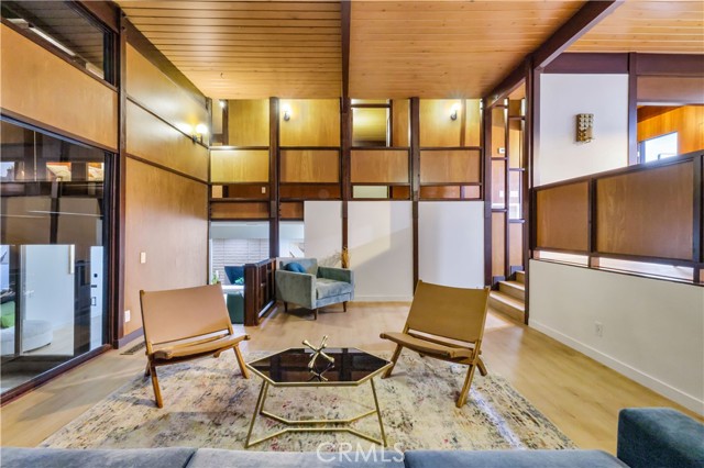 20289 Westpoint Drive, Riverside CA: https://media.crmls.org/medias/469319a3-1778-43fd-91ca-27336e050c5a.jpg