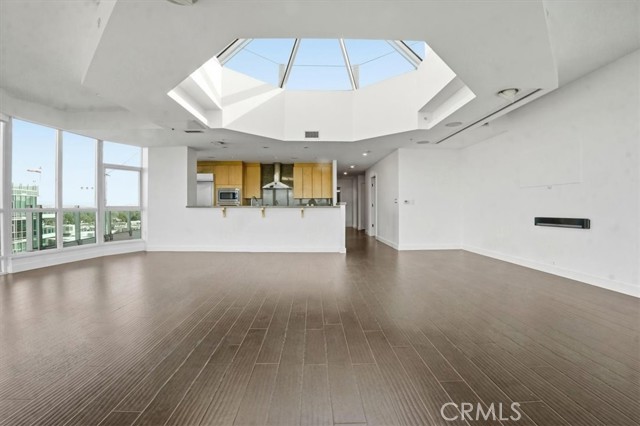 Detail Gallery Image 4 of 50 For 3131 Michelson #1802,  Irvine,  CA 92612 - 3 Beds | 2 Baths