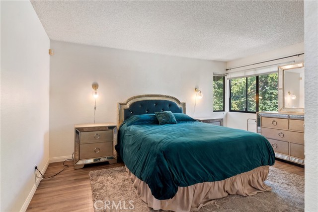 Detail Gallery Image 14 of 18 For 7305 Balboa Bld #4,  Lake Balboa,  CA 91406 - 2 Beds | 2 Baths