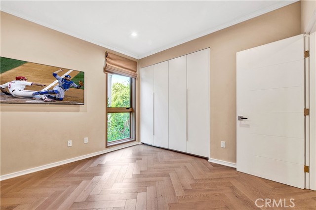 Detail Gallery Image 14 of 35 For 132 N Swall Dr #201,  Los Angeles,  CA 90048 - 2 Beds | 2 Baths