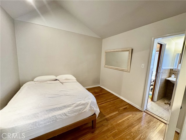 Detail Gallery Image 22 of 24 For 6552 Aqueduct Ave, Van Nuys,  CA 91406 - 3 Beds | 2/1 Baths