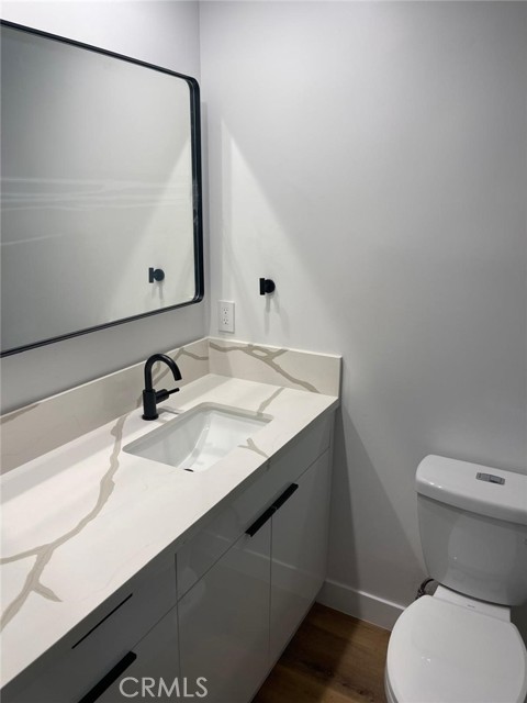 Detail Gallery Image 11 of 17 For 7051 Garden Grove, Reseda,  CA 91335 - 3 Beds | 2 Baths