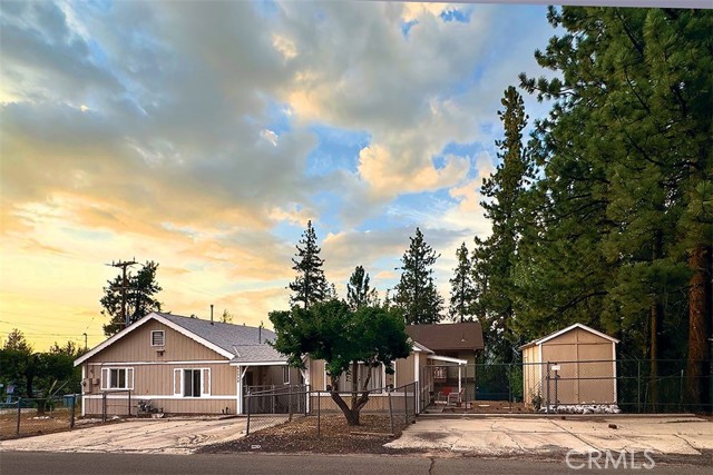 Detail Gallery Image 2 of 39 For 40958 Pennsylvania Ave, Big Bear Lake,  CA 92315 - 1 Beds | 2 Baths