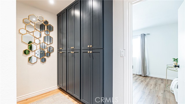 13722 Red Hill Avenue, Tustin CA: https://media.crmls.org/medias/46956964-6d7c-4e5a-8046-490b6c95c709.jpg