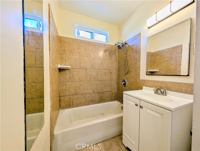 Detail Gallery Image 12 of 33 For 5921 Elmwood Rd, San Bernardino,  CA 92404 - 3 Beds | 1 Baths