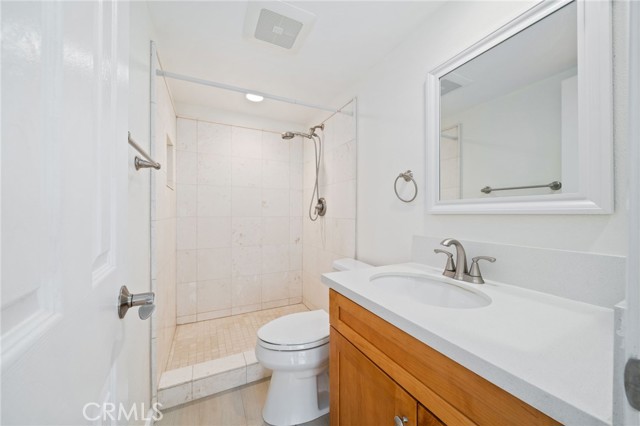 Detail Gallery Image 11 of 34 For 10900 San Leon Ave, Fountain Valley,  CA 92708 - 4 Beds | 2/1 Baths