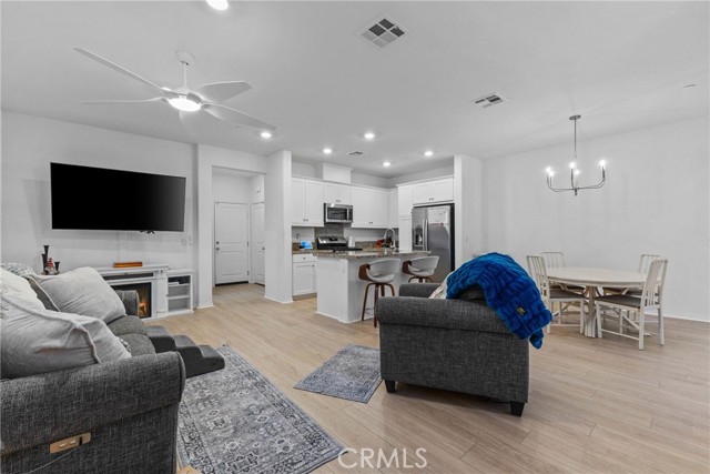 Detail Gallery Image 3 of 69 For 34495 Agave #15107,  Winchester,  CA 92596 - 3 Beds | 2/1 Baths