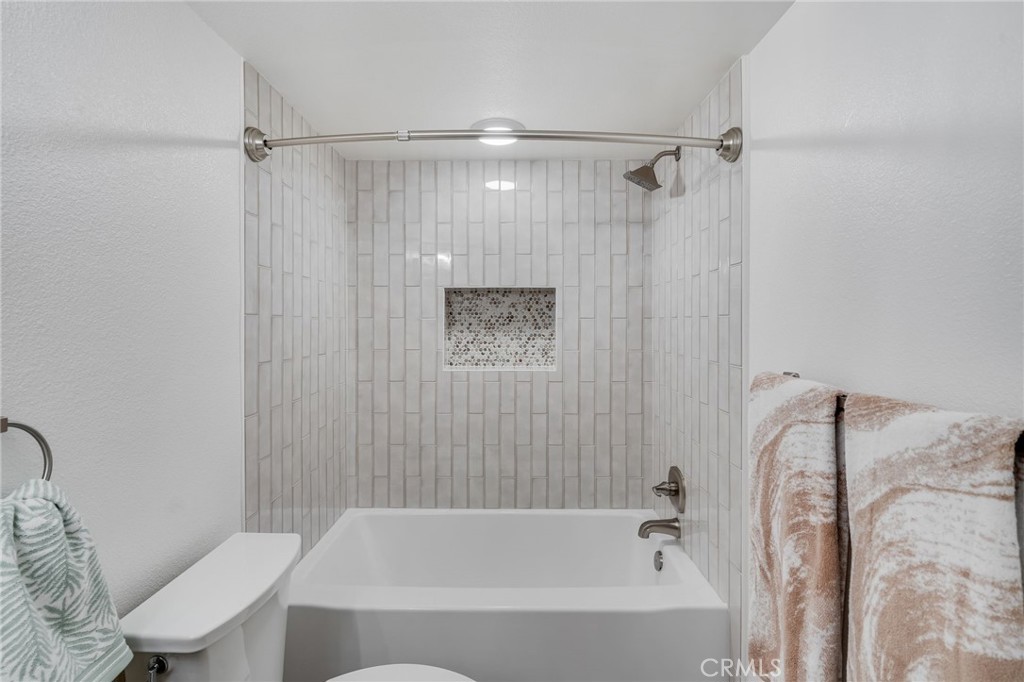 MLS #OC25275335 image #16