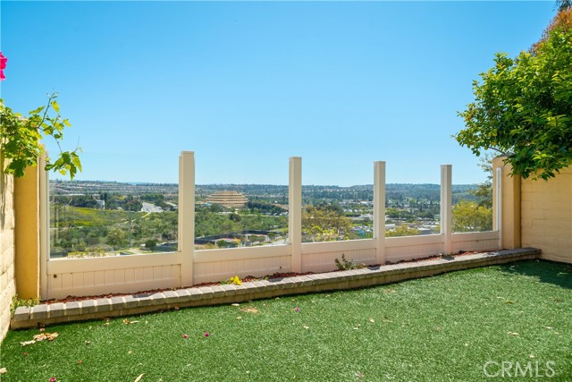 Detail Gallery Image 2 of 40 For 29 Sandcastle, Aliso Viejo,  CA 92656 - 3 Beds | 2/1 Baths