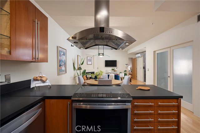 Detail Gallery Image 4 of 24 For 640 W 4th St #316,  Long Beach,  CA 90802 - 2 Beds | 2 Baths