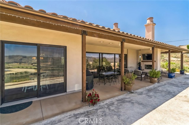15450 Bandy Canyon Road, Escondido CA: https://media.crmls.org/medias/469896eb-4853-42ab-8c8e-fe18cddfeade.jpg