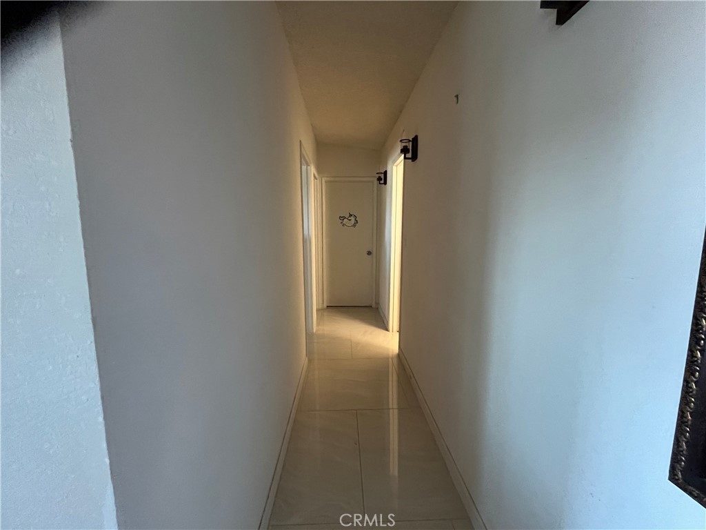 https://media.crmls.org/medias/4698b605-3a69-4752-8da3-8ceedb49faab.jpg?preset=X-Large