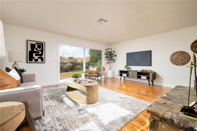 Detail Gallery Image 9 of 52 For 1549 N Oaks Ct, Ontario,  CA 91762 - 4 Beds | 3 Baths