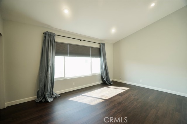 Detail Gallery Image 21 of 48 For 220 N Moore Ave #D,  Monterey Park,  CA 91754 - 3 Beds | 2/1 Baths