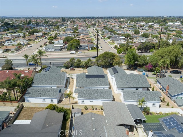 7242 Valley View