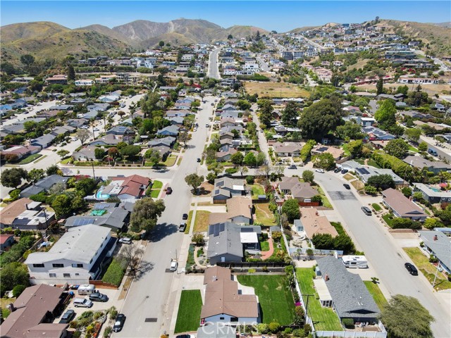 270 Fairfax Avenue, Ventura CA: https://media.crmls.org/medias/469a04ac-fde4-4d30-aaed-70b7a0d4a1fc.jpg