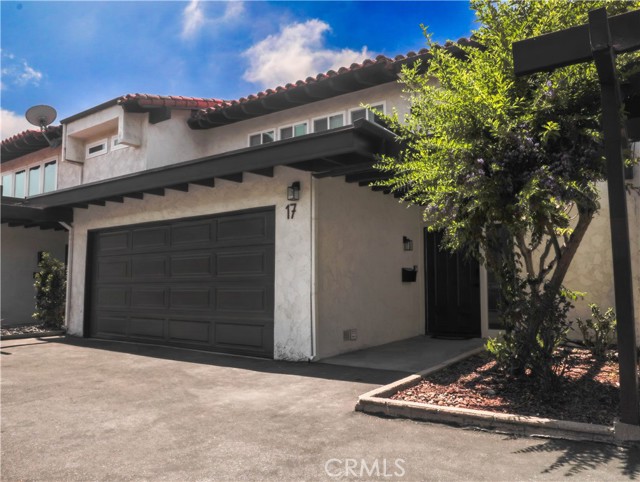 835 Amigos Way, Newport Beach CA: https://media.crmls.org/medias/469a1245-160c-47a7-b437-06d6472d6b83.jpg