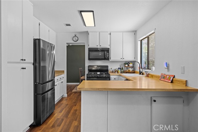 Detail Gallery Image 12 of 38 For 1375 Western Village Dr, San Jacinto,  CA 92583 - 3 Beds | 2/1 Baths