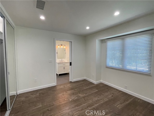Detail Gallery Image 6 of 37 For 22678 Kittridge St, West Hills,  CA 91307 - 4 Beds | 3 Baths
