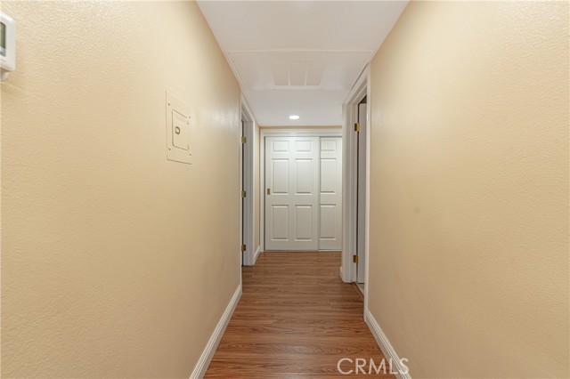 Detail Gallery Image 9 of 26 For 333 Burchett St #101,  Glendale,  CA 91203 - 2 Beds | 2 Baths