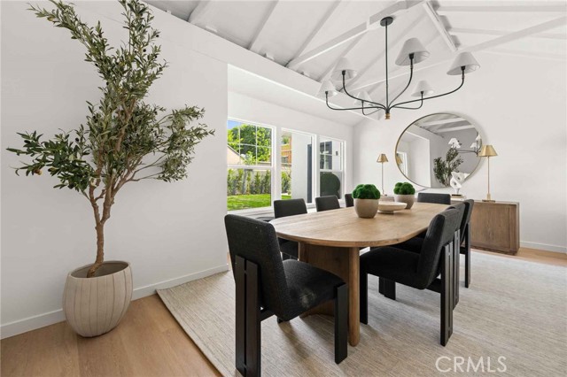 3170 Corinth Avenue, Los Angeles CA: https://media.crmls.org/medias/469bdccf-15ae-490e-a7df-ef57f4da085a.jpg