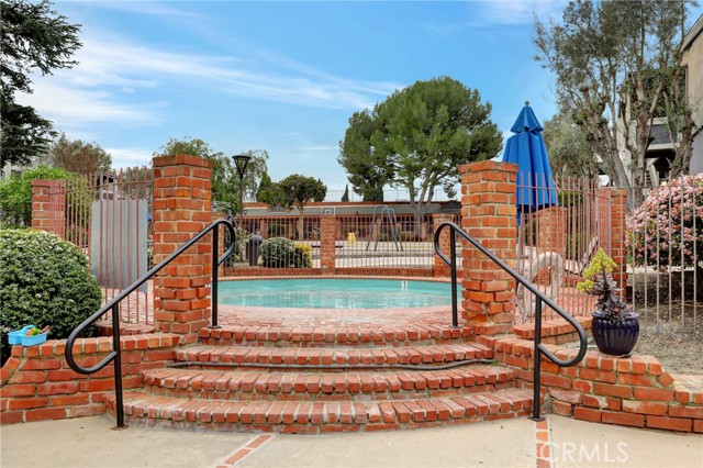 Detail Gallery Image 30 of 34 For 6405 Green Valley Cir #203,  Culver City,  CA 90230 - 3 Beds | 2 Baths