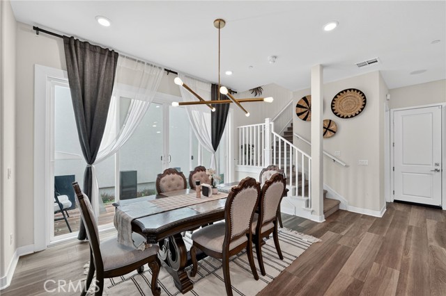 Detail Gallery Image 10 of 33 For 27508 Feathery Cassia, Valencia,  CA 91381 - 3 Beds | 2/1 Baths