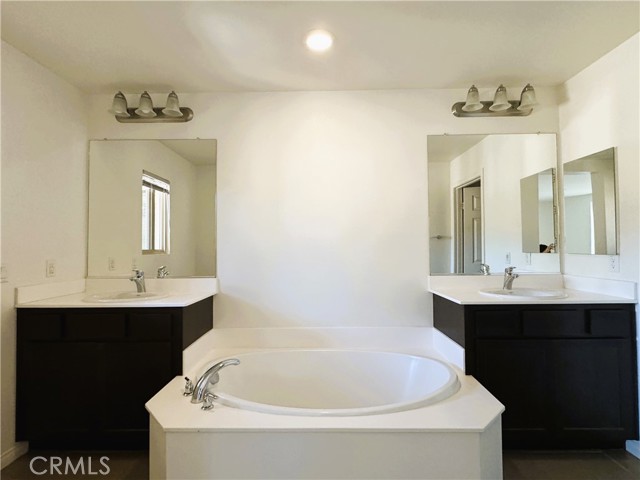 Detail Gallery Image 13 of 21 For 2643 E Foothill Bld #301,  Glendora,  CA 91740 - 3 Beds | 2/1 Baths