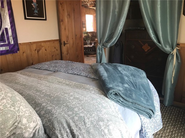 56564 Nelson Avenue, Yucca Valley CA: https://media.crmls.org/medias/469d6d16-f06c-4243-85be-1c6b0b9d32a8.jpg