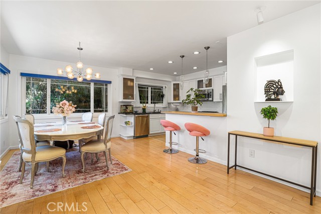 Detail Gallery Image 6 of 37 For 3329 Adina Dr, Los Angeles,  CA 90068 - 3 Beds | 3/1 Baths