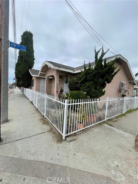 1861 Orange Avenue, Long Beach, California 90806, ,Multi-Family,For Sale,Orange,SB24065178