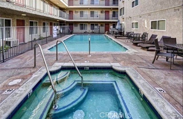 20327 Saticoy Street, Winnetka CA: https://media.crmls.org/medias/469e4f43-4eb5-4cac-9359-a441376c3105.jpg