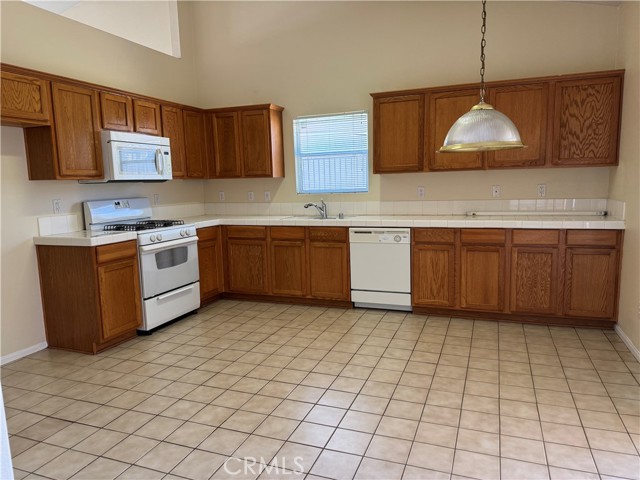 4611 Orange Drive, San Bernardino CA: https://media.crmls.org/medias/469e802b-0b28-4e97-a8e0-9f3b107d8141.jpg