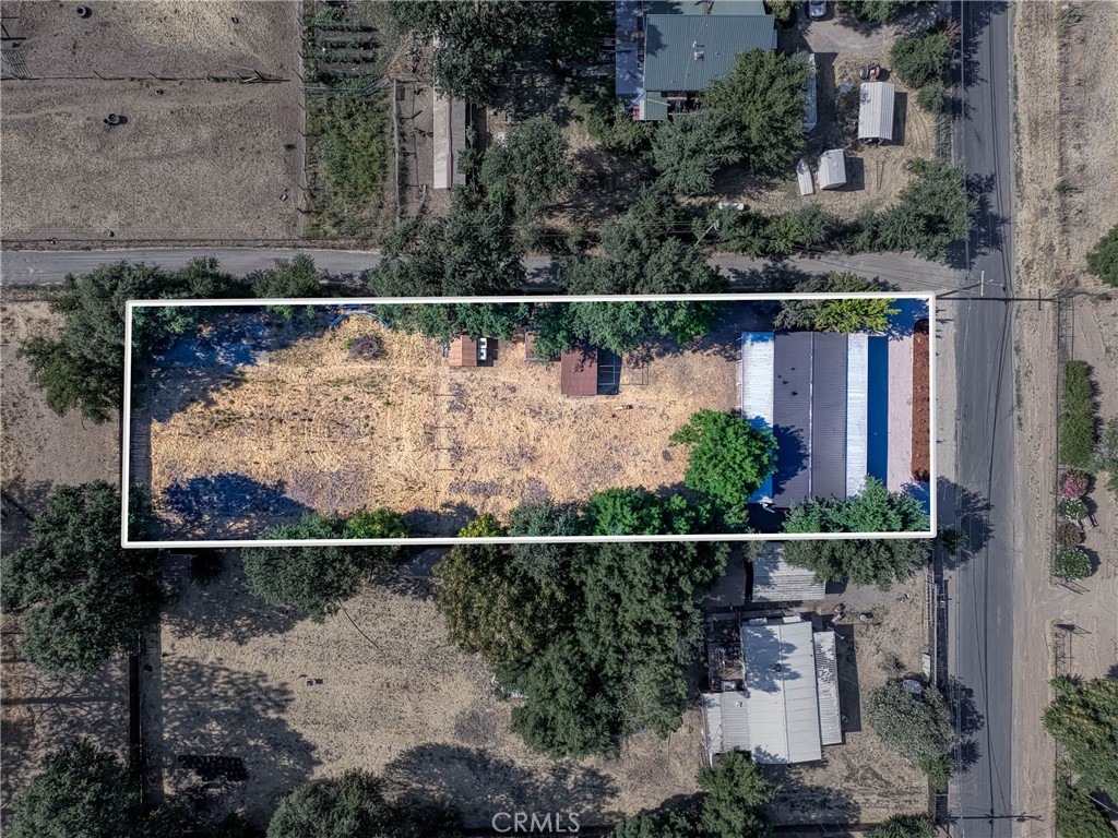 https://media.crmls.org/medias/469ec82e-3db3-42a9-889b-e1d55f2f6e87.jpg?preset=X-Large