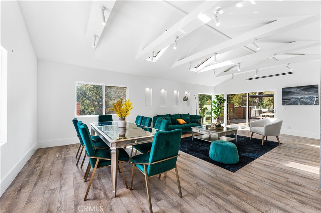 2911 E Chevy Chase DriveGlendale img 7