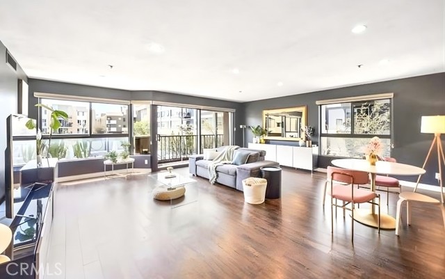 Detail Gallery Image 6 of 14 For 727 S Ardmore Ave #106,  Los Angeles,  CA 90005 - 2 Beds | 2 Baths