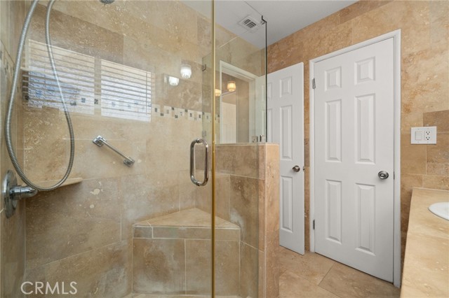 Detail Gallery Image 19 of 28 For 2103 W Victoria Ave, Anaheim,  CA 92804 - 3 Beds | 2 Baths