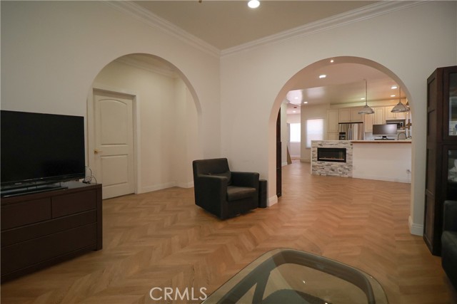 3221 Folsom Street, Los Angeles CA: https://media.crmls.org/medias/46a2579d-ae95-4215-8ba0-509f9cf3f62e.jpg