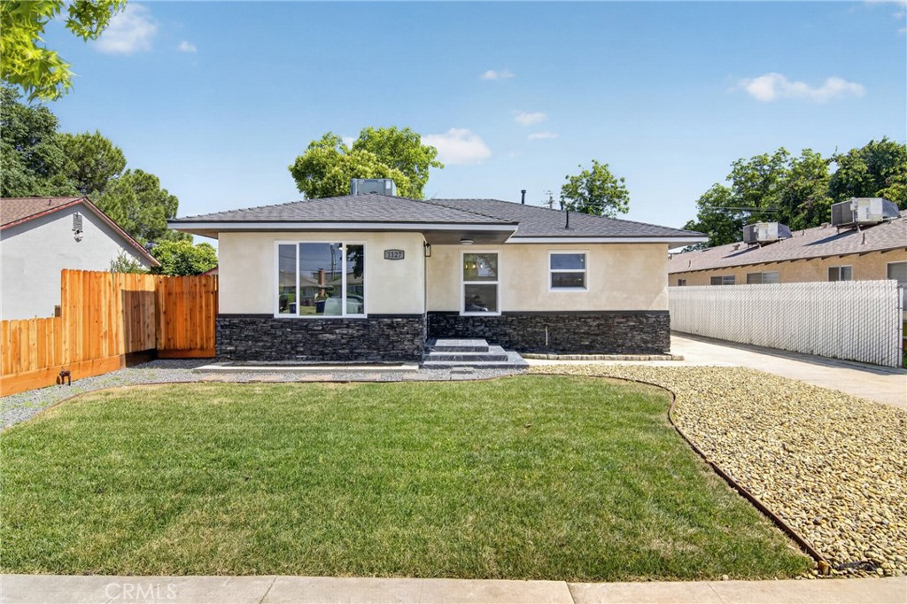 1127 W 19th