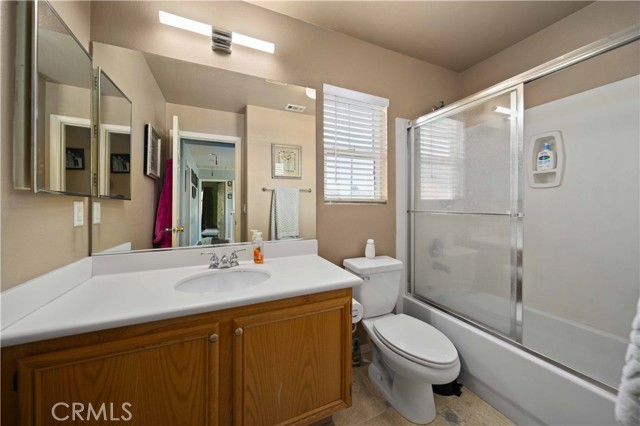 28314 Roman Court, Saugus CA: https://media.crmls.org/medias/46a3237a-aaf8-4792-8bd9-7efa94592022.jpg