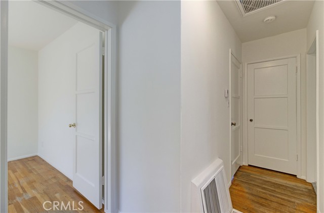 Detail Gallery Image 11 of 31 For 4214 Carfax Ave, Lakewood,  CA 90713 - 4 Beds | 2 Baths