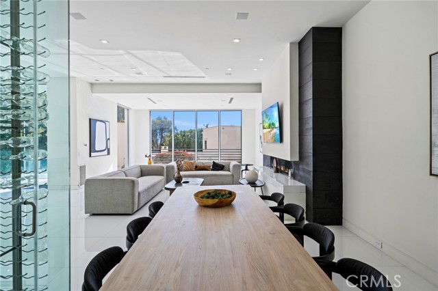 Detail Gallery Image 17 of 64 For 9459 Beverly Crest Dr, Beverly Hills,  CA 90210 - 5 Beds | 7 Baths