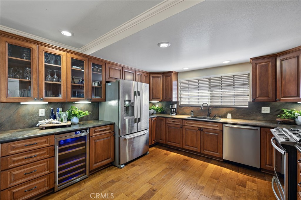 MLS #OC25247565 image #8